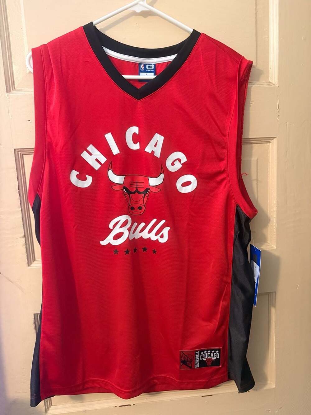 Ultra Game NBA Chicago Bulls Red/Black Sleeveless Muscle Tank Top Jersey